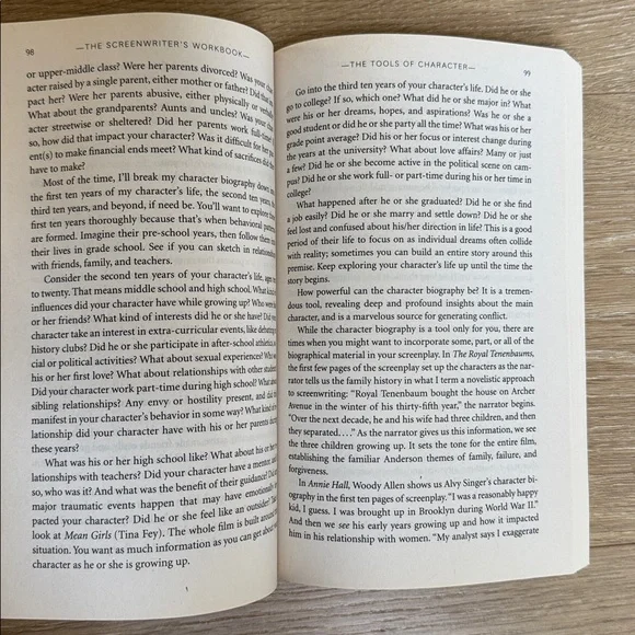 The Screenwriter's Workbook by Syd‎ Field - Picture 4 of 4